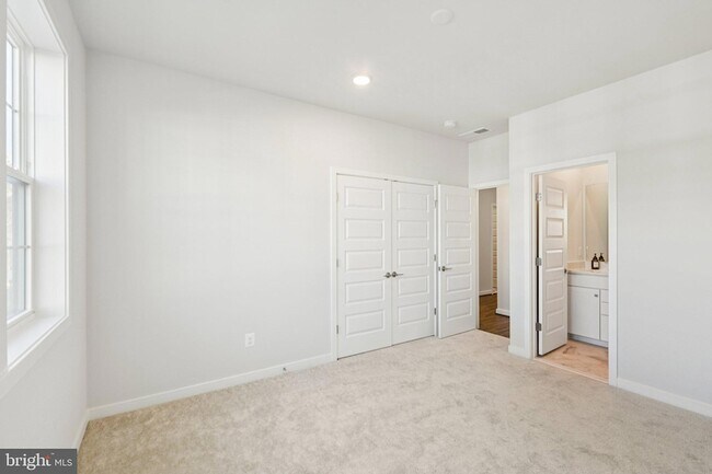 Building Photo - 42051 Night Nurse Cir