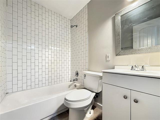 Building Photo - 740 Edgemont Ave