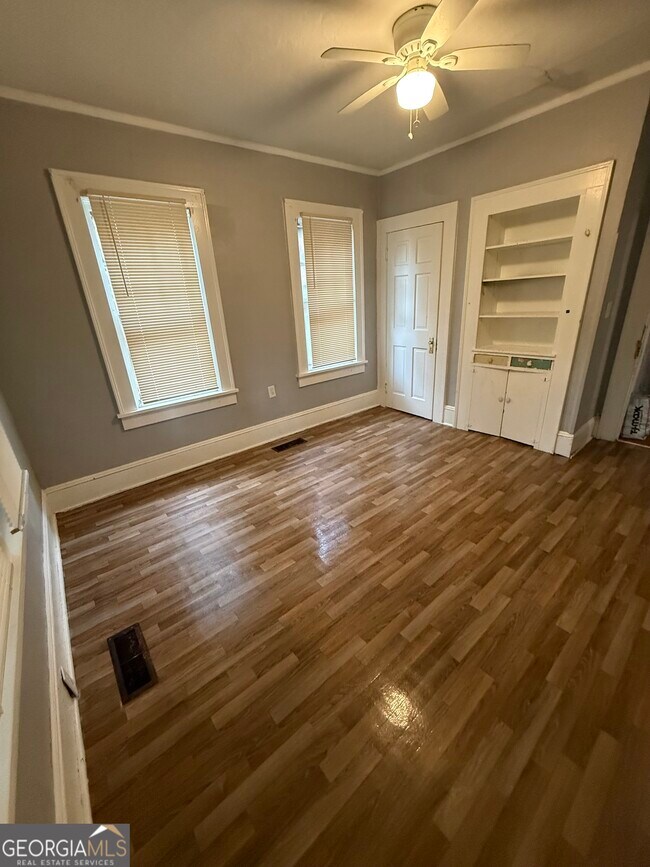 Building Photo - 2794 Napier Ave