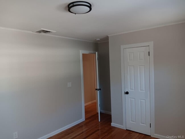 Building Photo - 150 Albany Ave