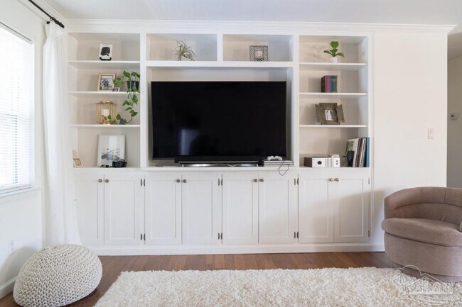 Building Photo - 6269 Confederate Dr