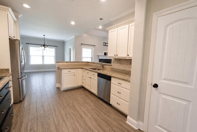 Building Photo - 36 Littleton Way