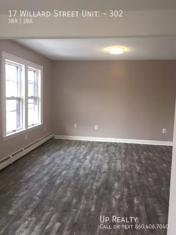 Building Photo - 17-21-21 Willard St