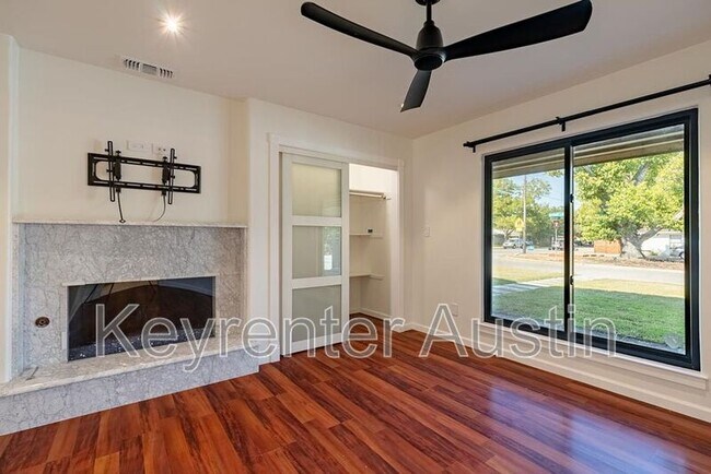 Building Photo - 7501 Daugherty St