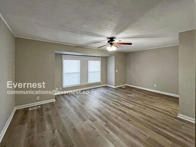 Building Photo - 1243 3rd Ave NW