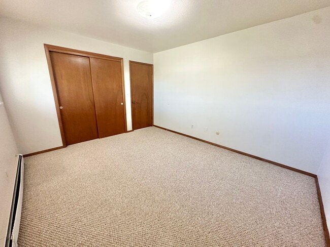 Building Photo - 745 Nyssa Dr