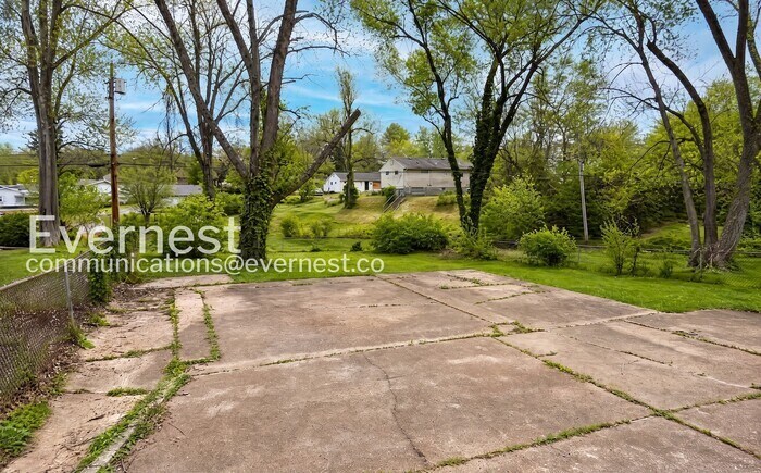 Building Photo - 7826 Blandford Dr