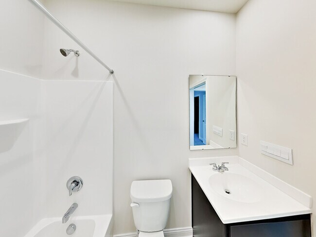 Building Photo - 8842 Faulkner Dr