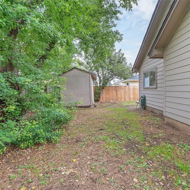 Building Photo - 1506 Cindy Ct
