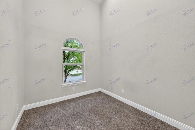 Building Photo - 4224 Riverside Dr