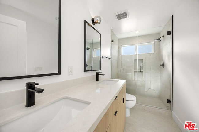 Building Photo - 6239 Banner Ave