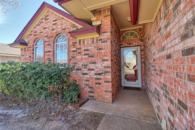 Building Photo - 416 Mara Ln