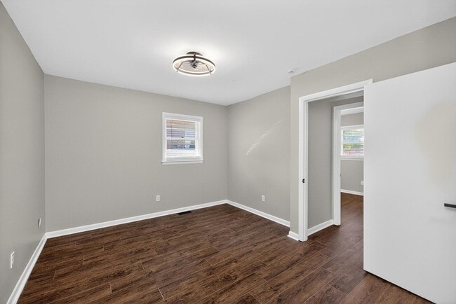 Building Photo - 1994 Brynell Dr