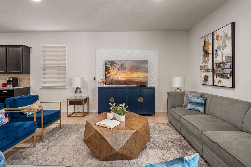 Building Photo - 1626 Lima Ave