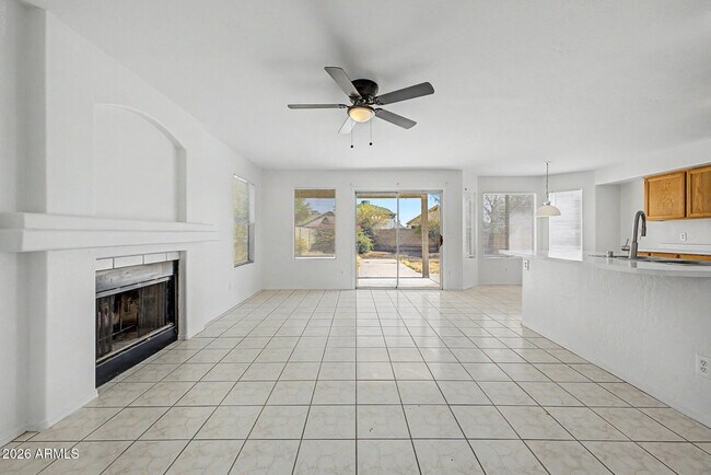 Building Photo - 3121 E Wagoner Rd