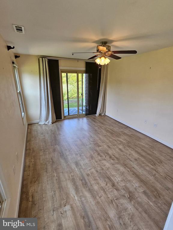 Building Photo - 904 Martell Ct
