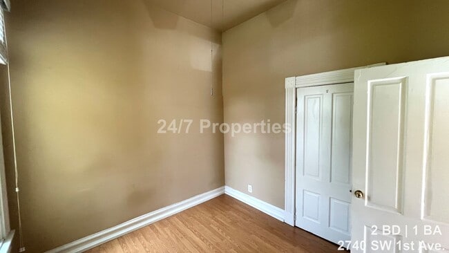 Building Photo - Classic 2 BD | 1 BA Home Near OHSU!