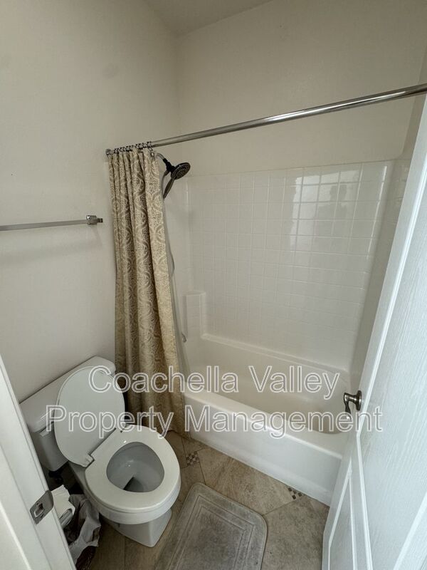 Building Photo - 1290 Esperanza Trail