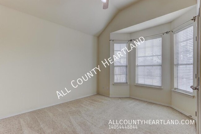 Building Photo - 15813 Traditions Blvd