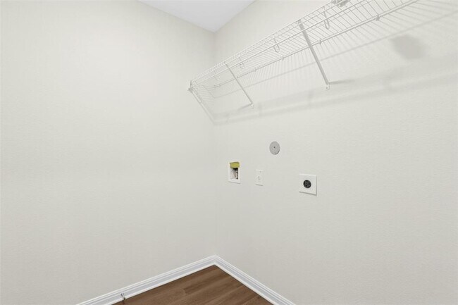 Building Photo - 16416 Farmhouse Ln