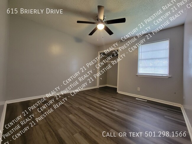 Building Photo - 615 Brierly Dr