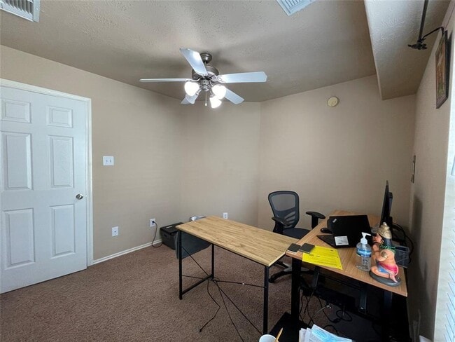 Building Photo - 5626 Claybeck Ln