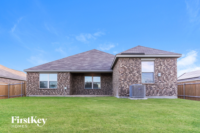 Building Photo - 1436 Mackinac Dr