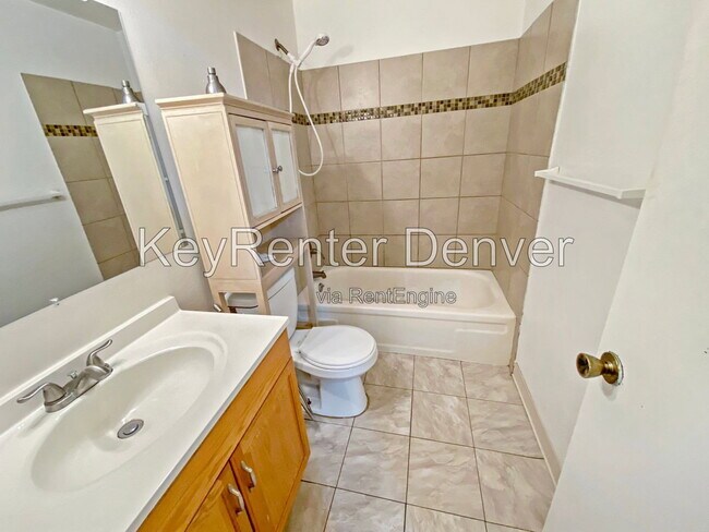Building Photo - 12136 N Melody Dr