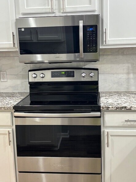 Building Photo - 248 Legends Creek Pl