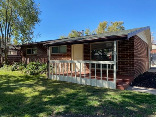 Building Photo - 1163 Buccaneer Dr