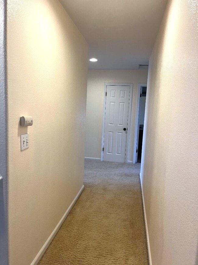 Building Photo - 730 Tatum Ave