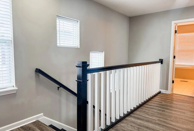 Building Photo - 163 Steeples Blvd