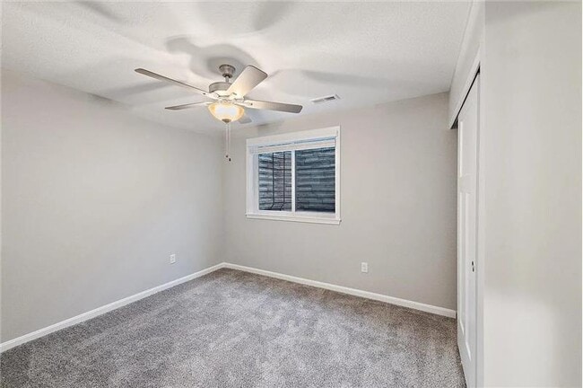 Building Photo - 618 Foxhill Dr