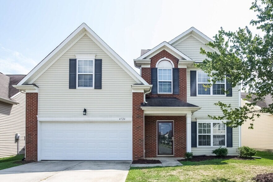 Primary Photo - 4724 Sunburst Ln