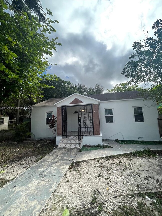 Building Photo - 1250 NW 43rd St