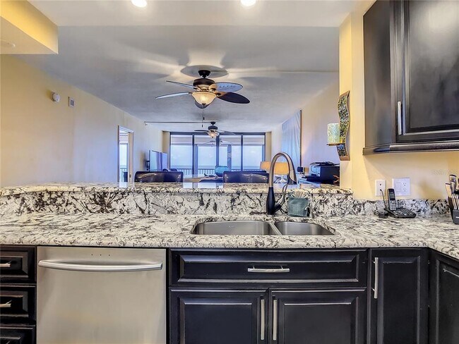 Building Photo - 15462 Gulf Blvd