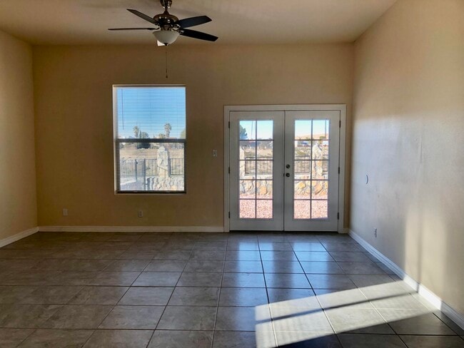 Building Photo - 7581 Le Conte Dr