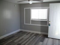 Building Photo - Studio centrally located in Sparks