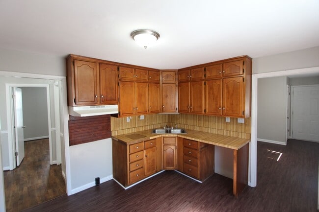 Building Photo - New on the Market with Great New Features!!