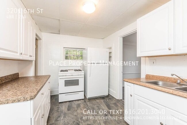 Building Photo - 3201 6th St