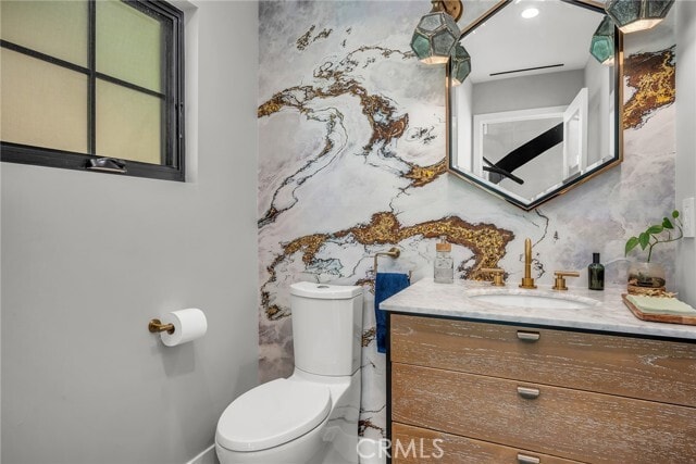 Building Photo - 24301 Sylvan Glen Rd