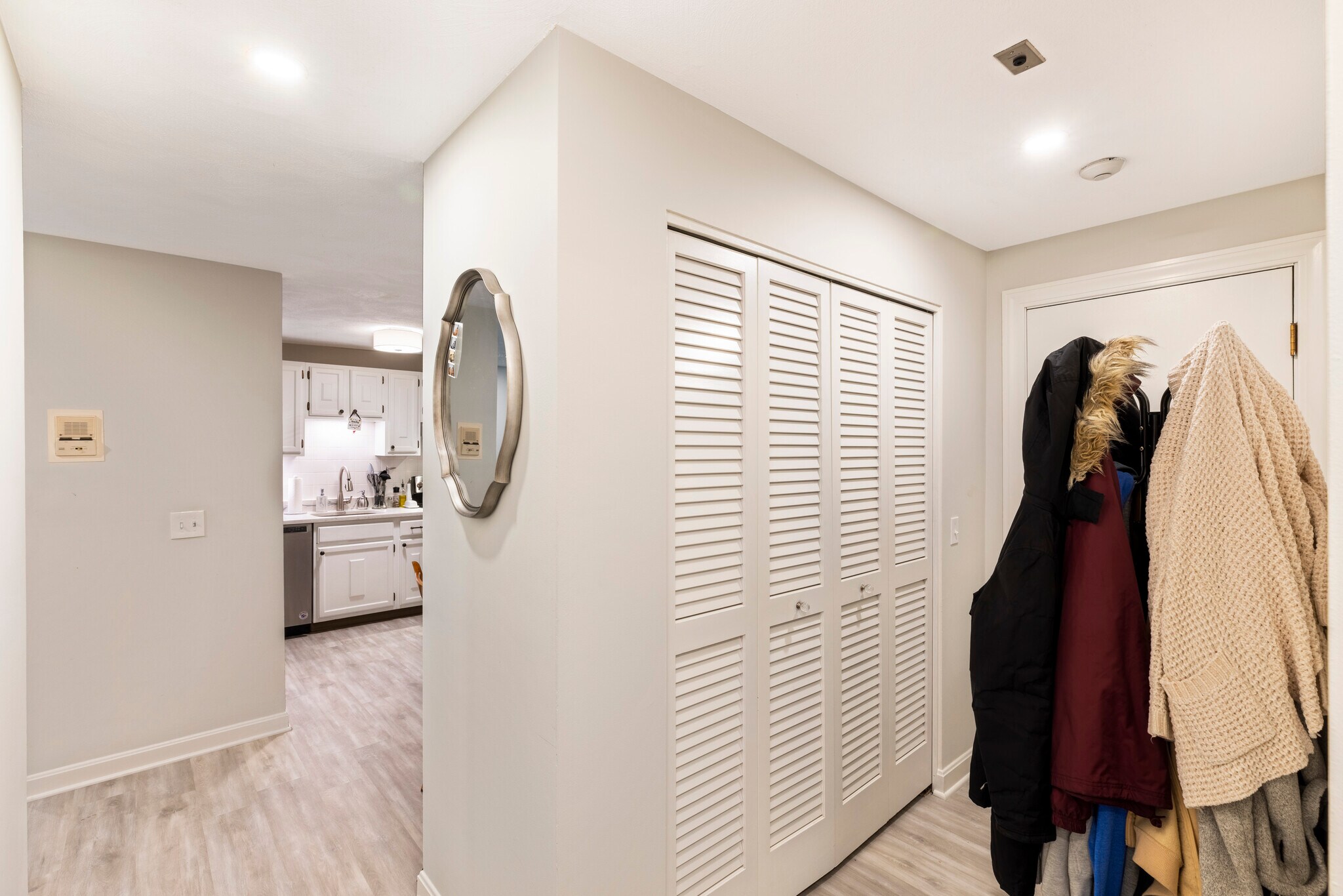 Building Photo - 205 Great Rd