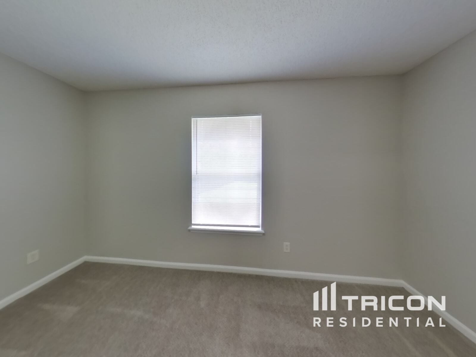 Building Photo - 2640 Glenhaven Dr