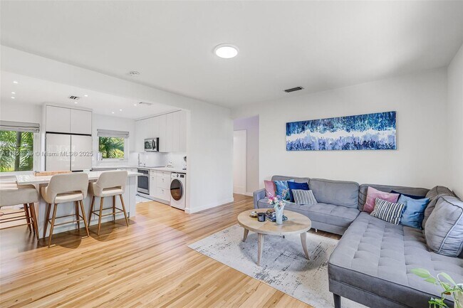 Primary Photo - 7635 SW 56th Ave