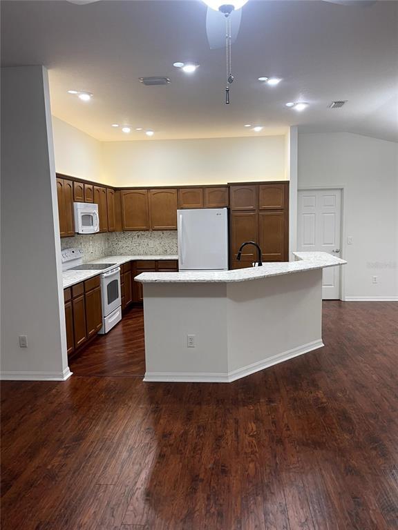 Building Photo - 2614 Dartford Terrace