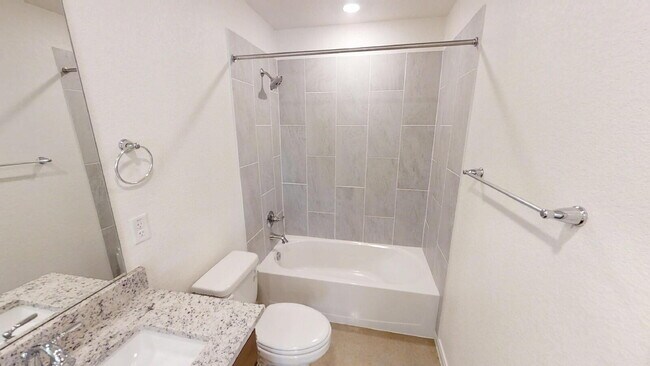 Building Photo - 907 Switchgrass Dr