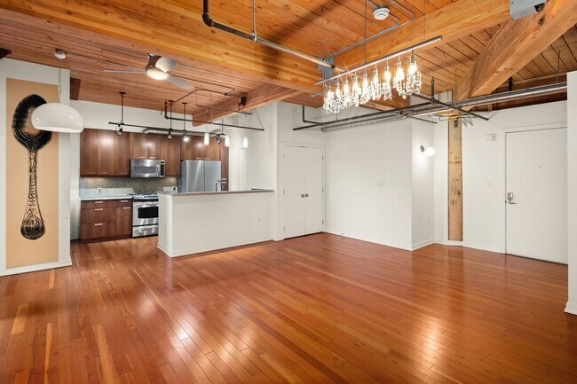 Building Photo - Exposed Beams in Historic Trace Lofts