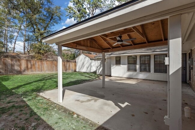 Building Photo - 20 Woody Creek Dr