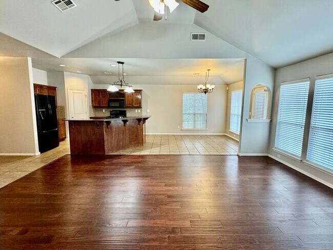 Building Photo - 8916 N 155th E Ave