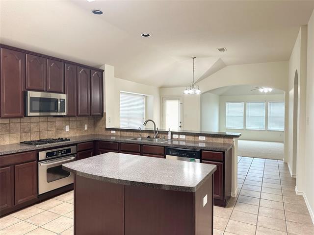 Building Photo - 1096 Wetland Dr